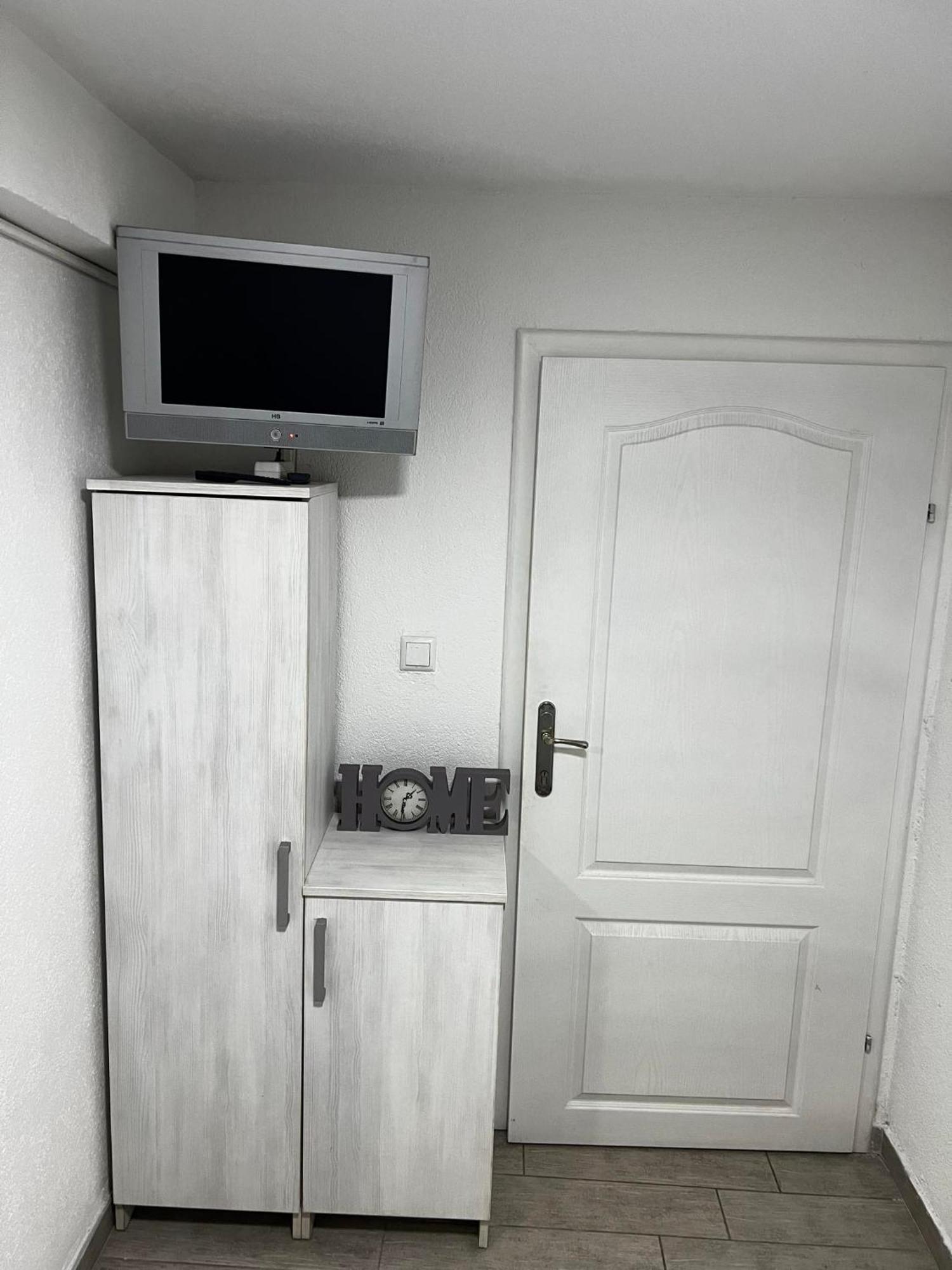 Hostel Τούζλα Εξωτερικό φωτογραφία