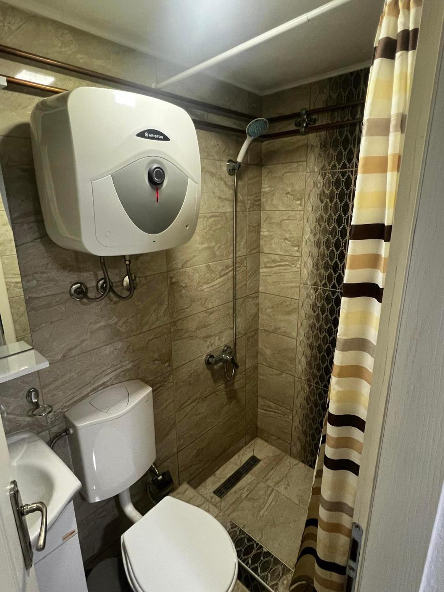 Hostel Τούζλα Εξωτερικό φωτογραφία