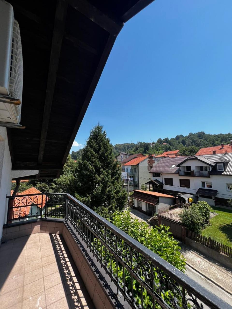 Hostel Τούζλα Εξωτερικό φωτογραφία