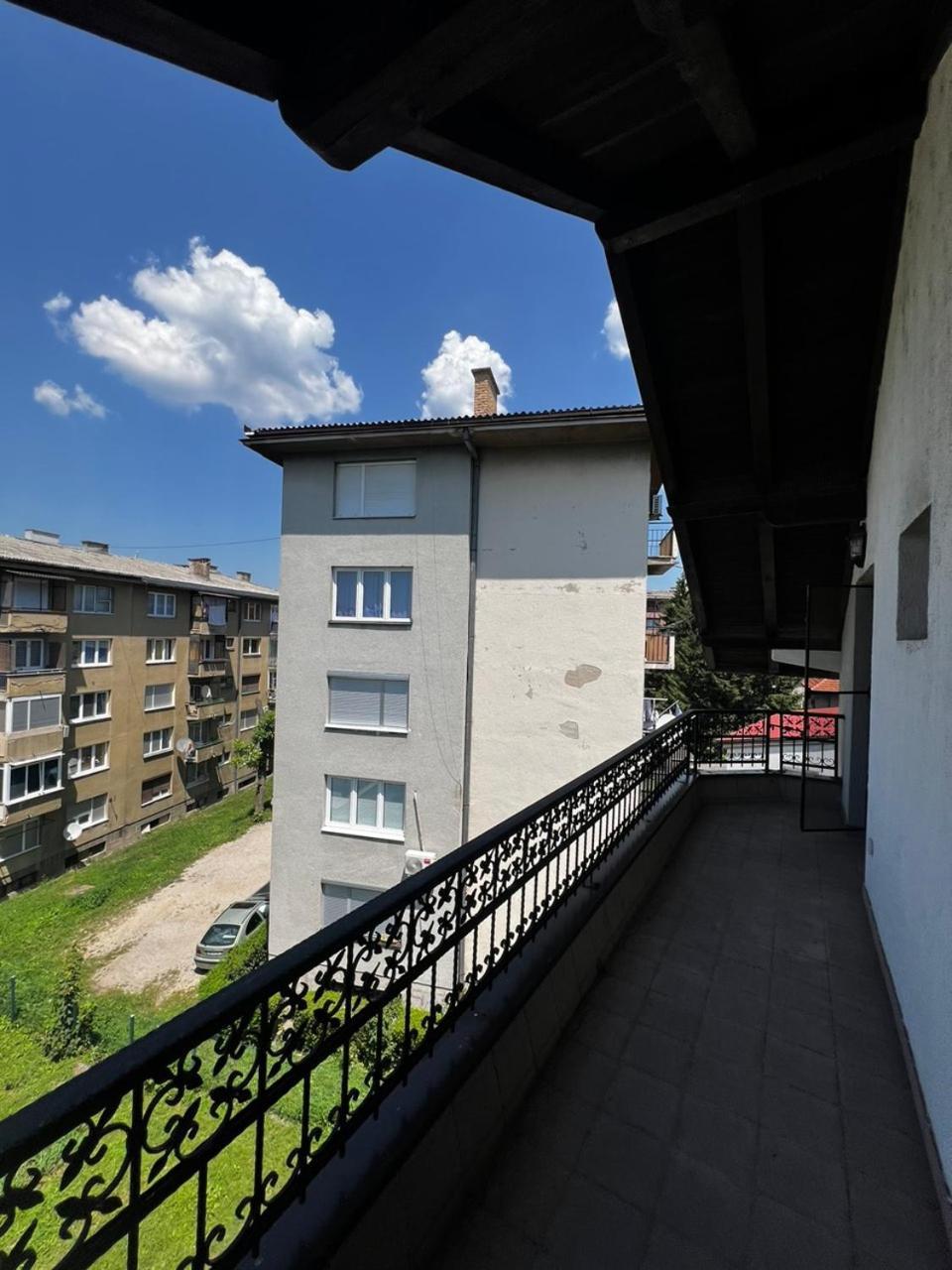 Hostel Τούζλα Εξωτερικό φωτογραφία