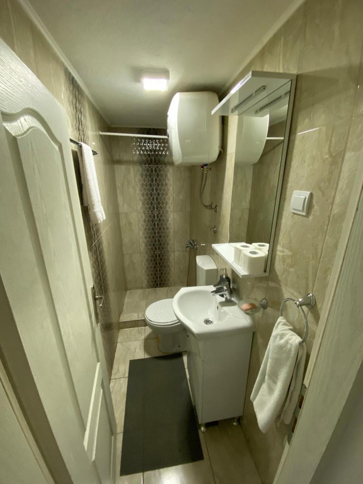 Hostel Τούζλα Εξωτερικό φωτογραφία