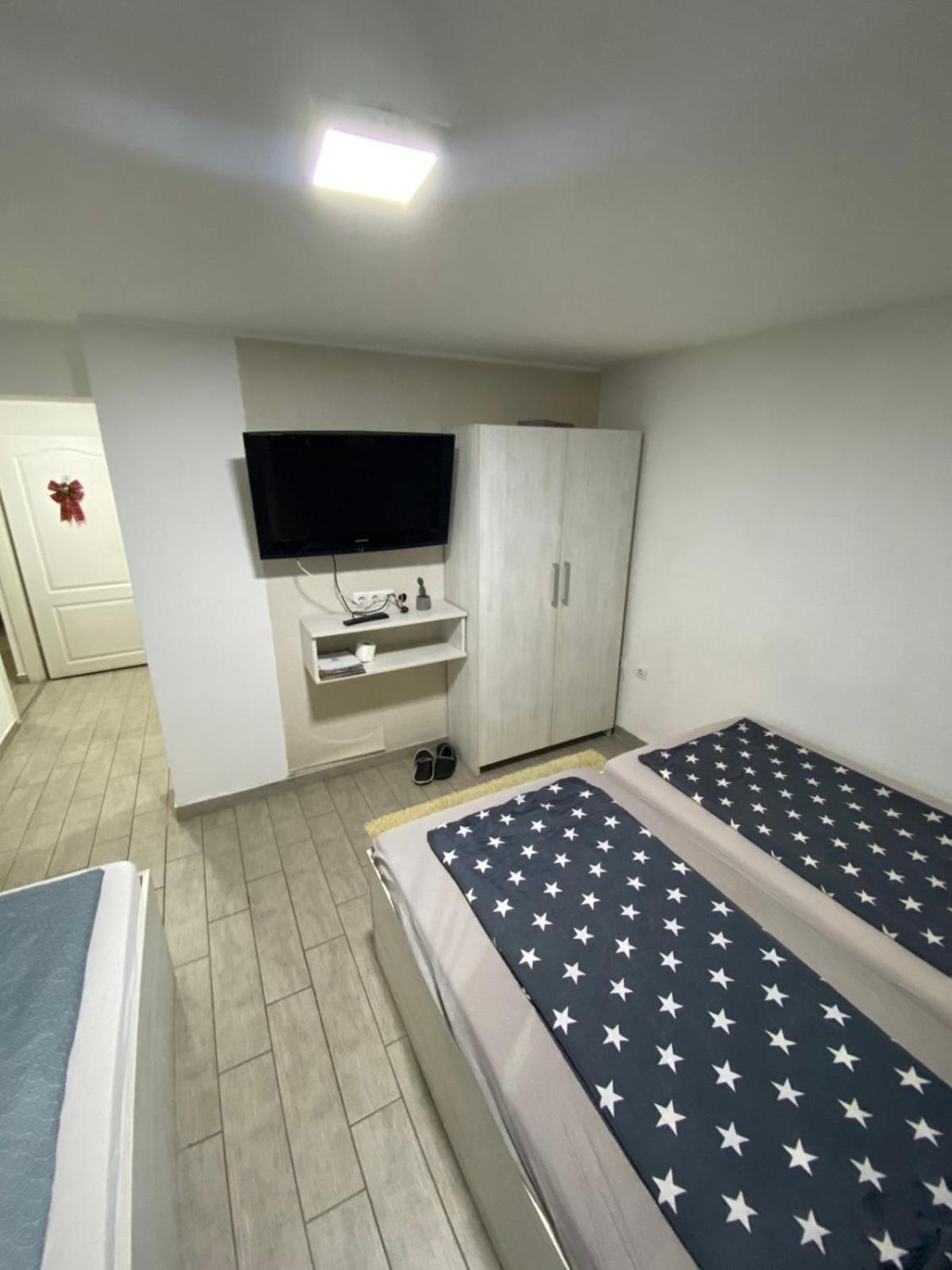 Hostel Τούζλα Εξωτερικό φωτογραφία